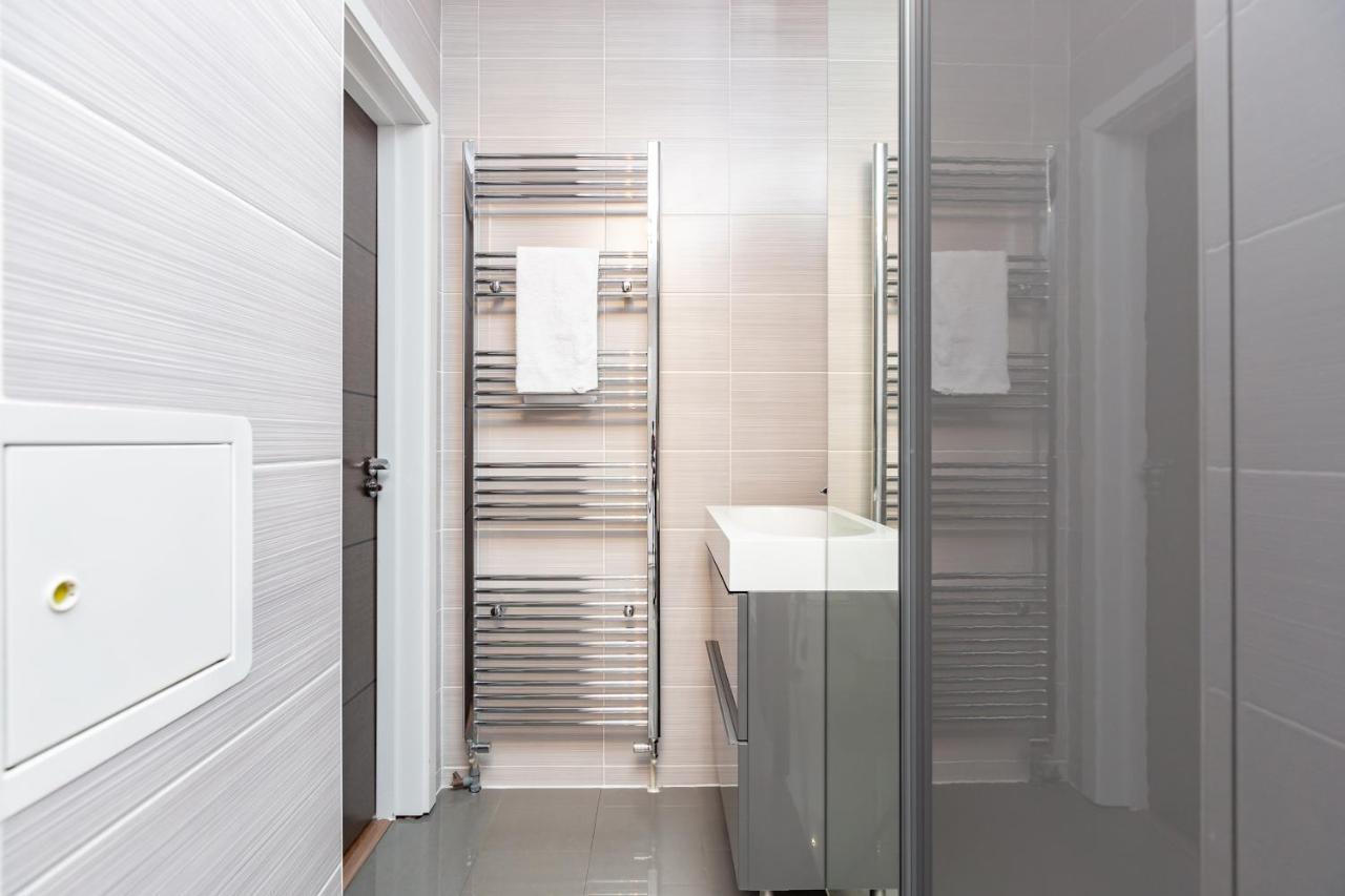 Manhattan Heights Apartment Maidstone Ngoại thất bức ảnh